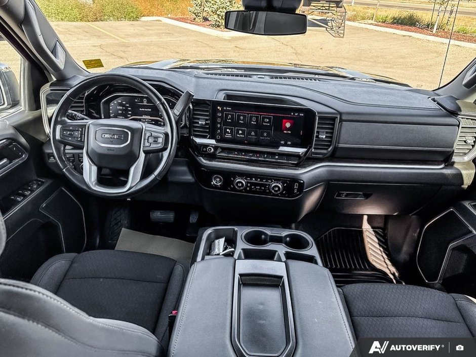 2023 GMC Sierra 1500 SLE-24