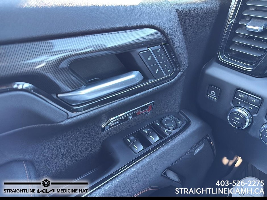 2023 GMC Sierra 1500 AT4-11