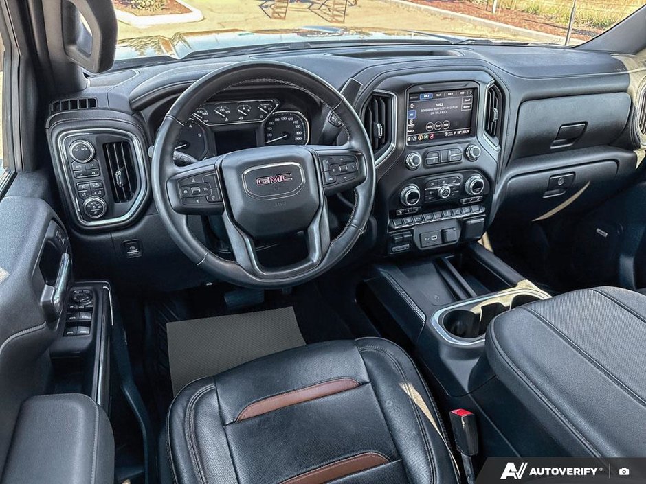 2023 GMC Sierra 3500HD AT4-10