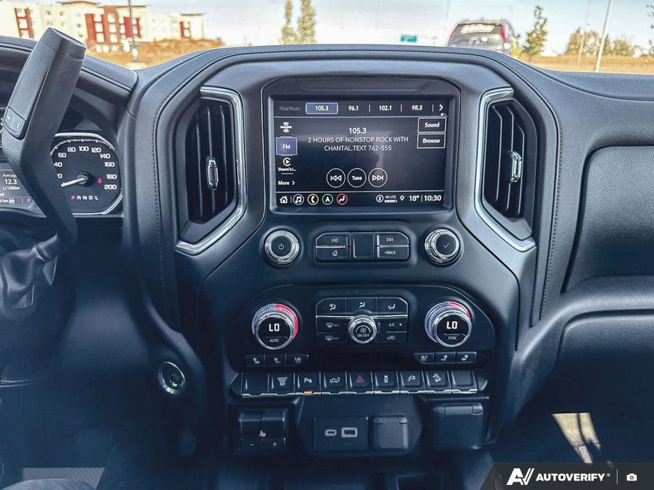 2023 GMC Sierra 3500HD AT4-17