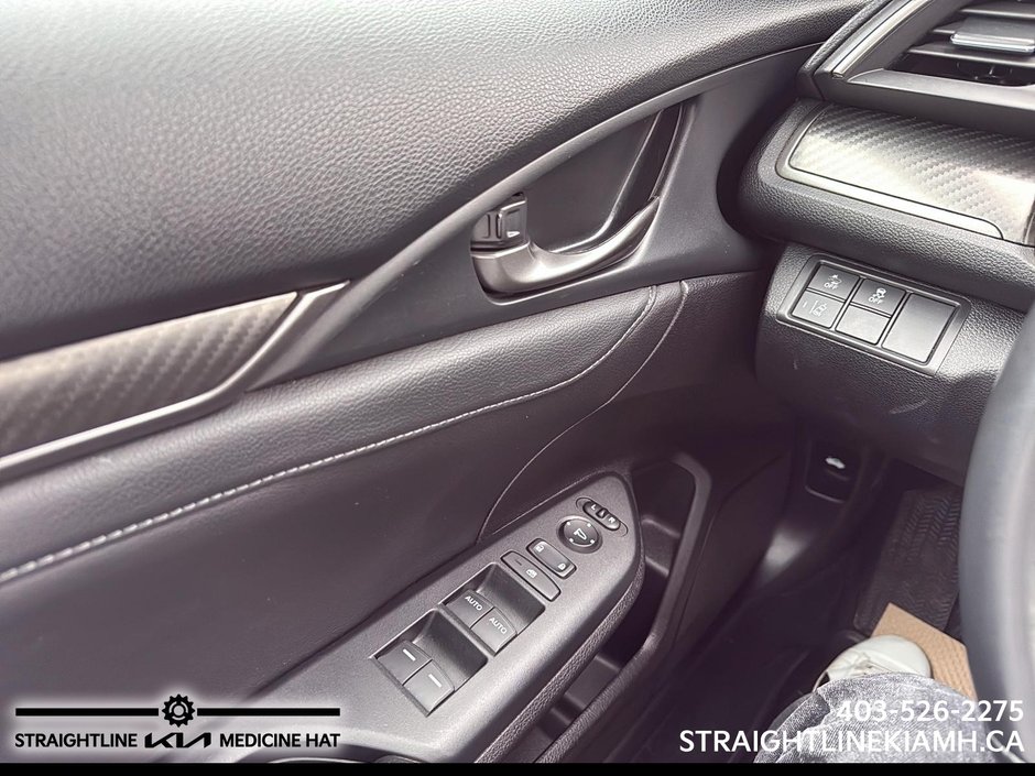 2018 Honda Civic Hatchback Sport Touring-10