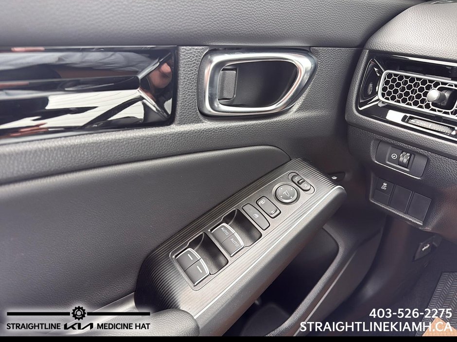 2025 Honda Civic Sedan Hybrid Sport Touring-10