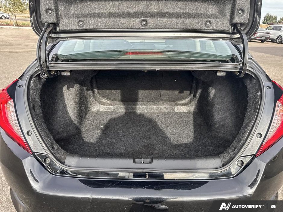 2019 Honda Civic Sedan LX-6