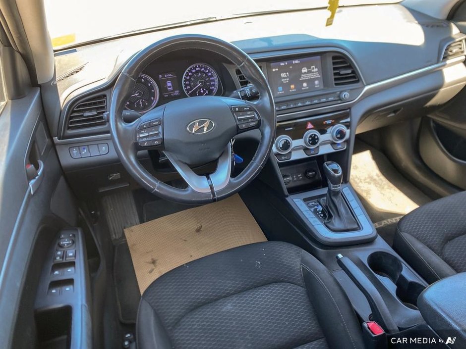 2019 Hyundai Elantra Preferred-10