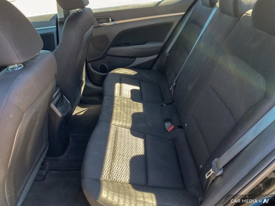 2019 Hyundai Elantra Preferred-21