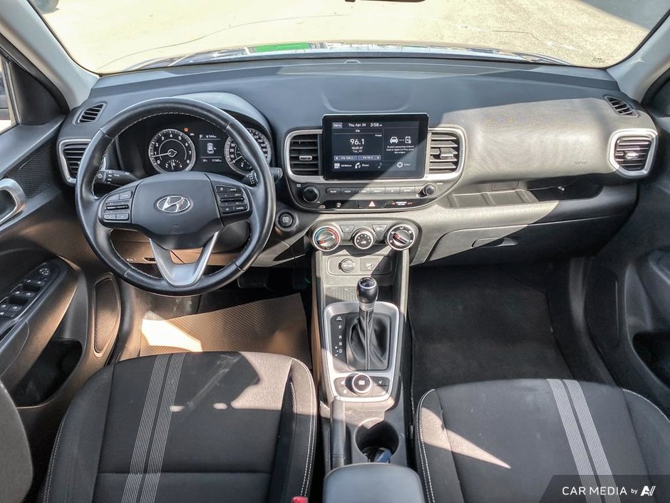 2021 Hyundai Venue Preferred-23