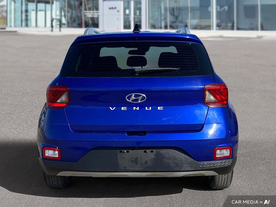 2021 Hyundai Venue Preferred-4