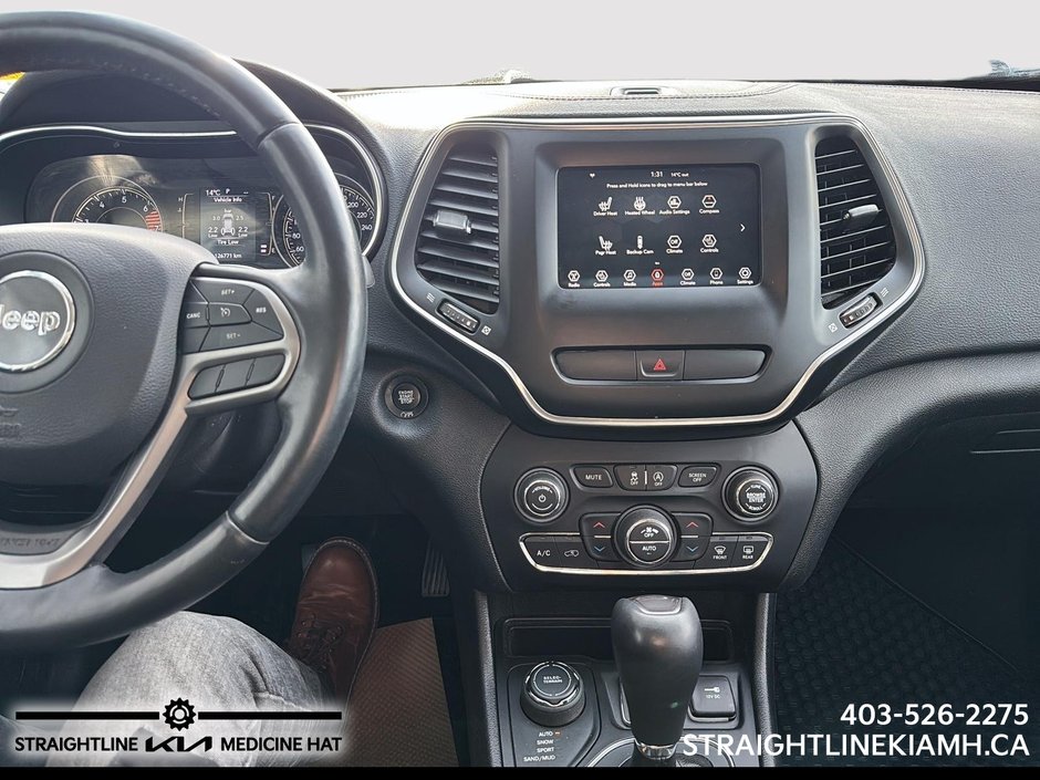 2019 Jeep Cherokee North-13