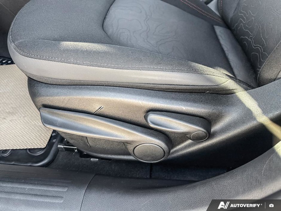 2021 Jeep Renegade Trailhawk-21