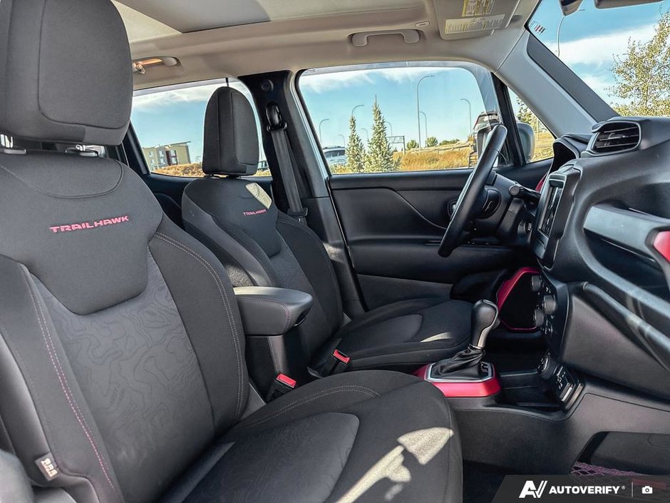 2021 Jeep Renegade Trailhawk-23