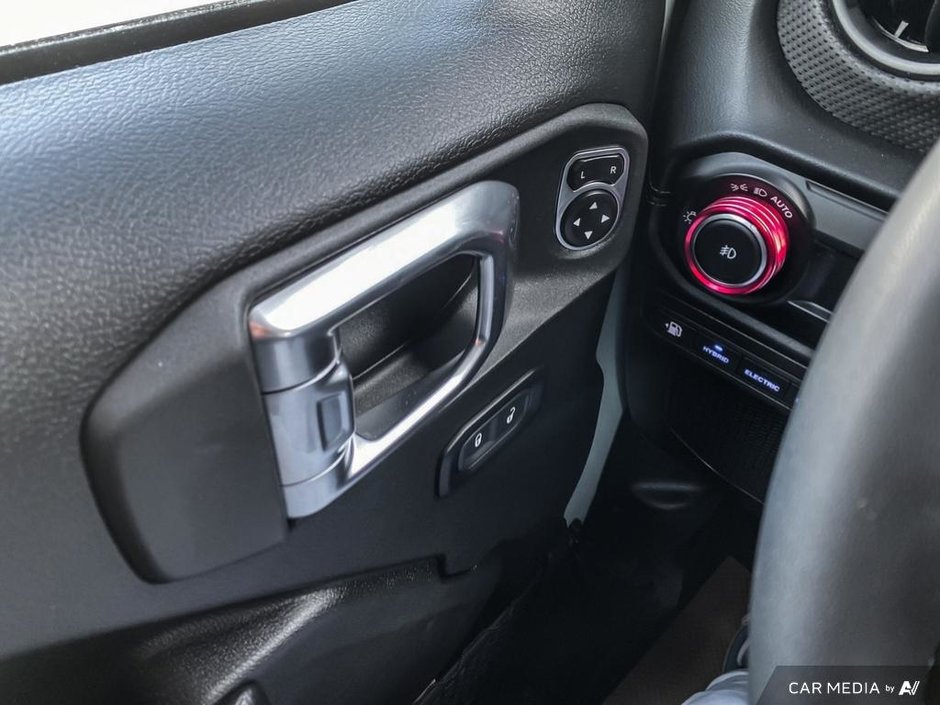 2024 Jeep Wrangler 4xe Rubicon-12