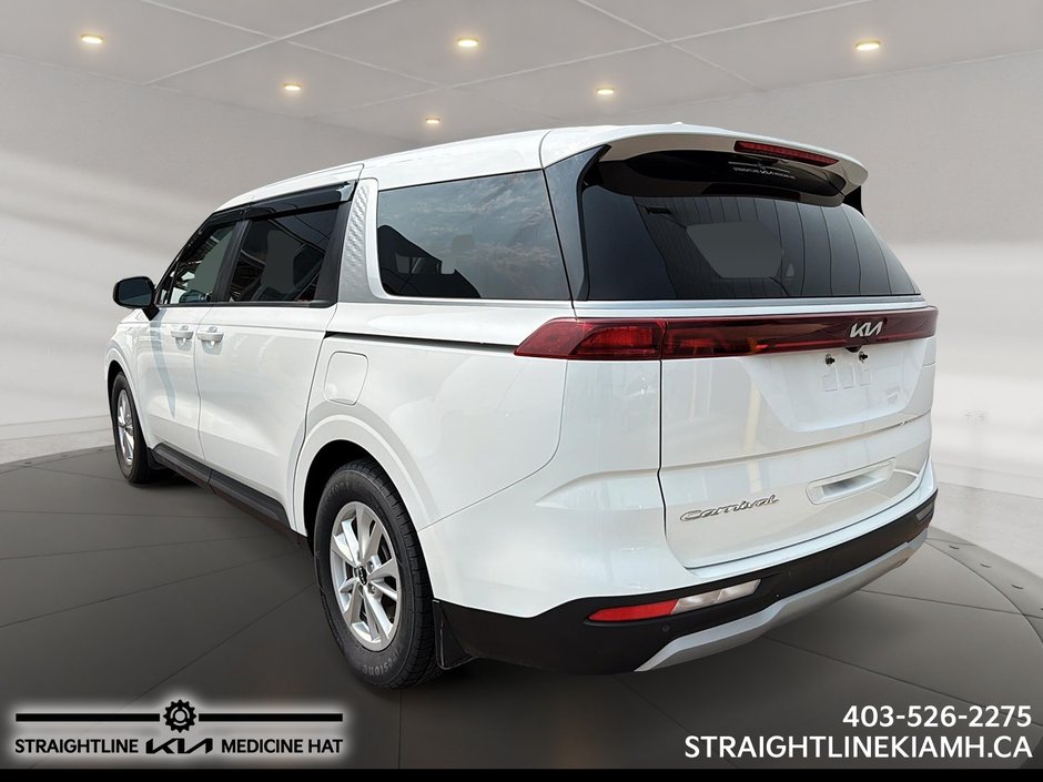 2022 Kia Carnival LX-3