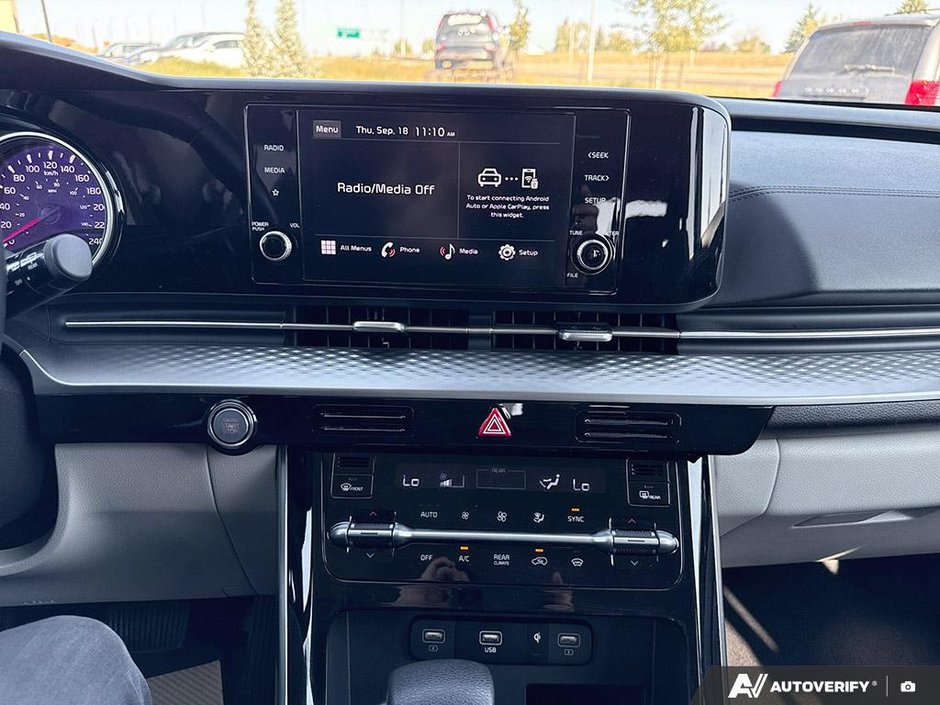2024 Kia Carnival LX-18