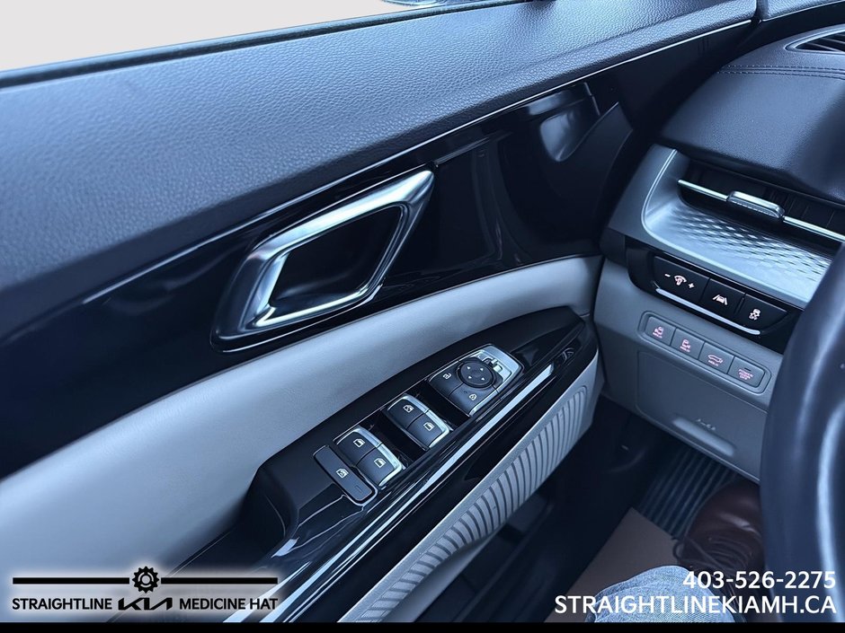 2024 Kia Carnival LX-10