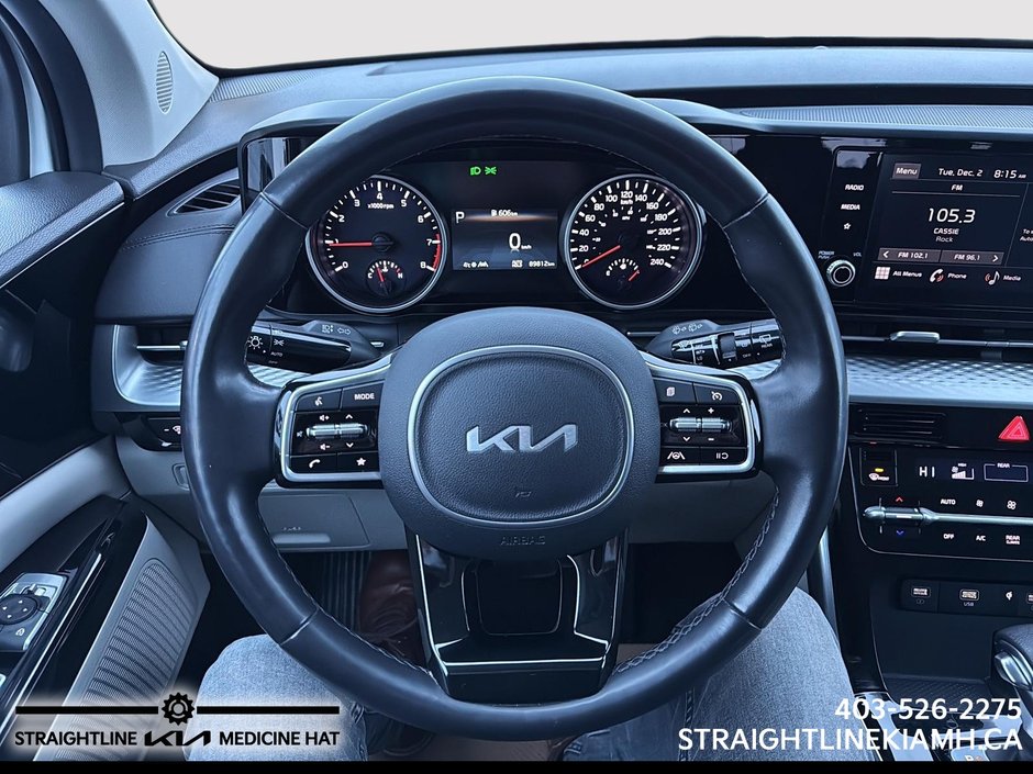 2024 Kia Carnival LX-11