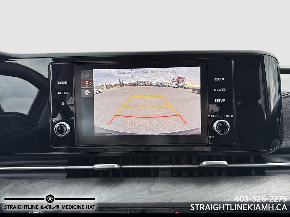 2024 Kia Carnival EX-16