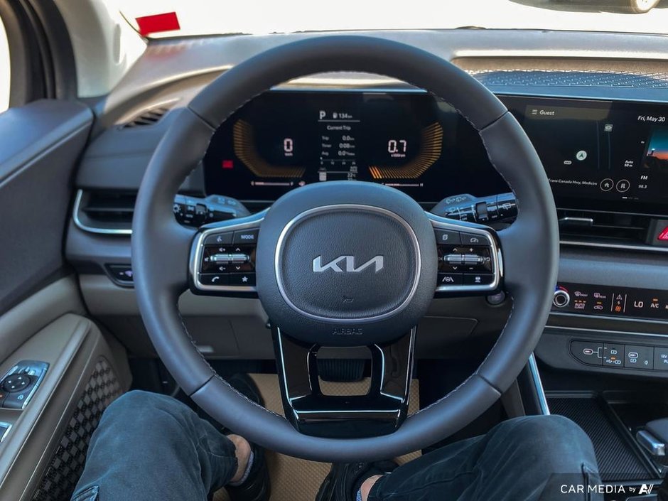 2025 Kia Carnival EX-14