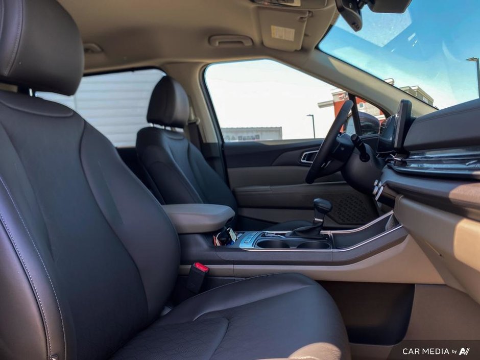 2025 Kia Carnival EX-23
