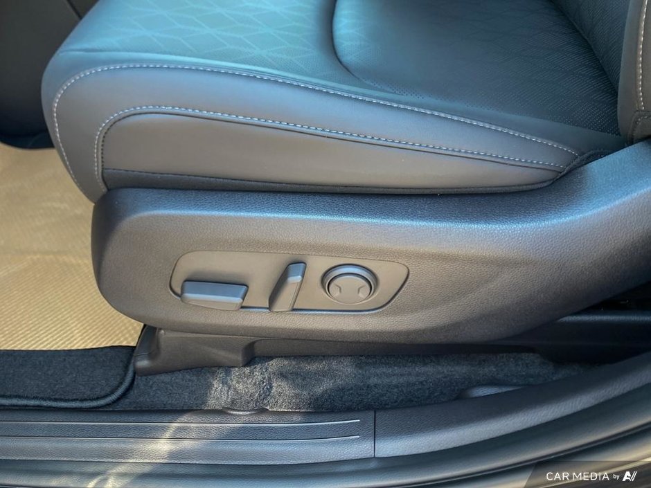 2025 Kia Carnival EX-21