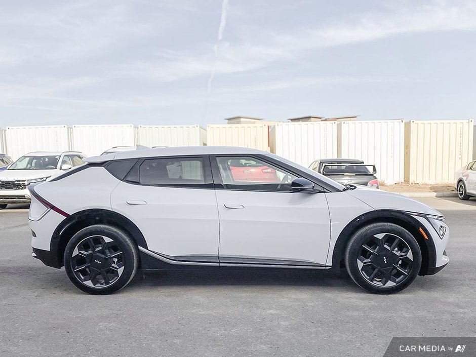 2025 Kia EV6 Land AWD w/ Premium Pkg-6