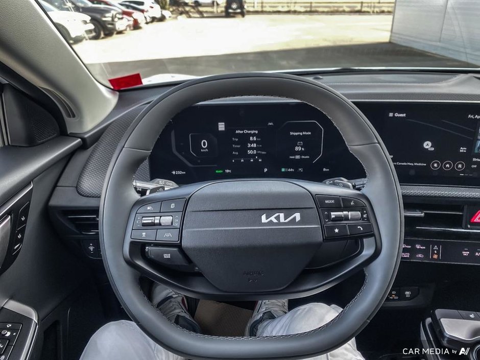 2025 Kia EV6 Land AWD w/ Premium Pkg-14