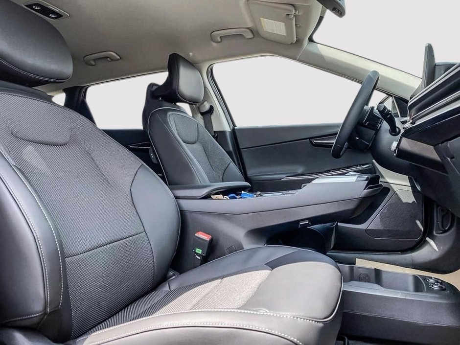 2025 Kia EV6 Wind RWD-8