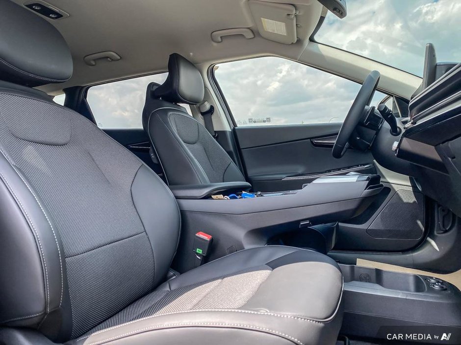 2025 Kia EV6 Wind RWD-23