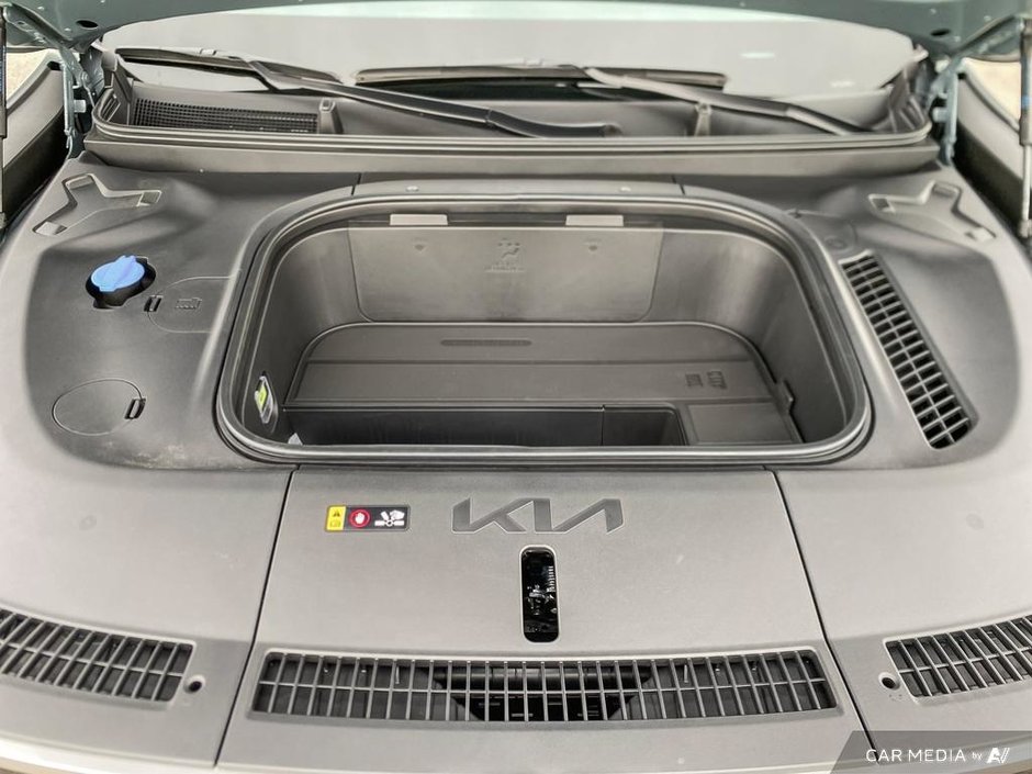 2026 Kia EV9 Land w/ Premium Package-11