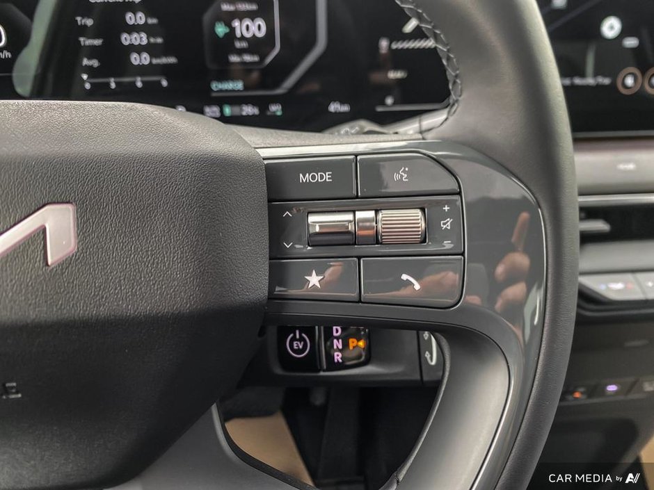 2026 Kia EV9 Land w/ Premium Package-16