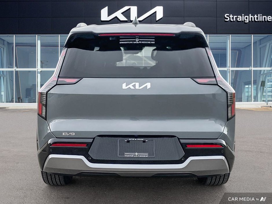 2026 Kia EV9 Land w/ Premium Package-4