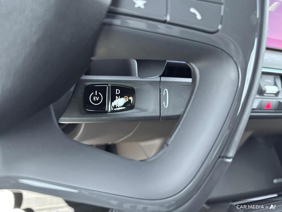 2026 Kia EV9 Land w/ Premium Package-17