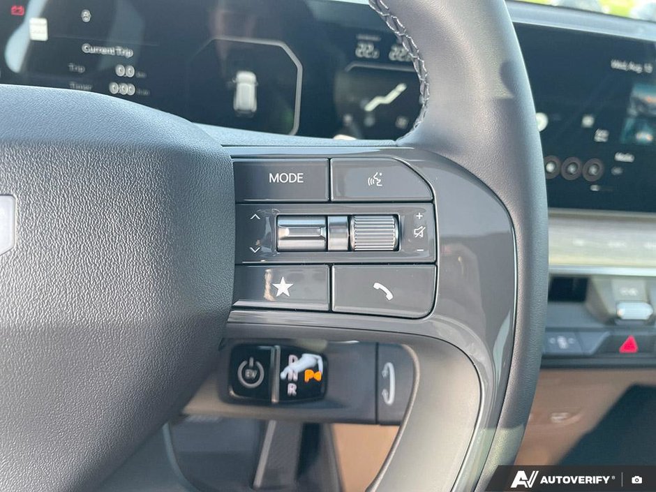 2026 Kia EV9 Land AWD w/ Premium Package-16