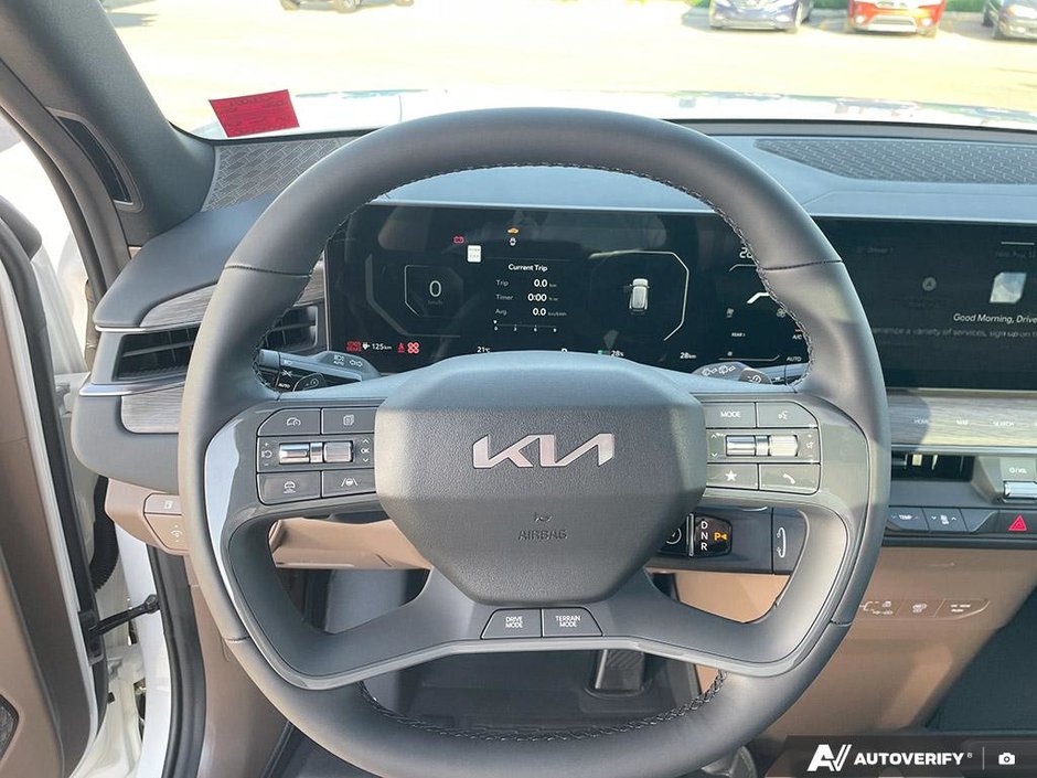 2026 Kia EV9 Land AWD w/ Premium Package-14