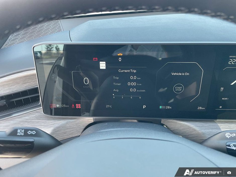 2026 Kia EV9 Land AWD w/ Premium Package-13