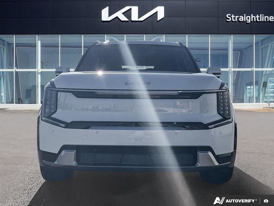 2026 Kia EV9 Land AWD w/ Premium Package-1