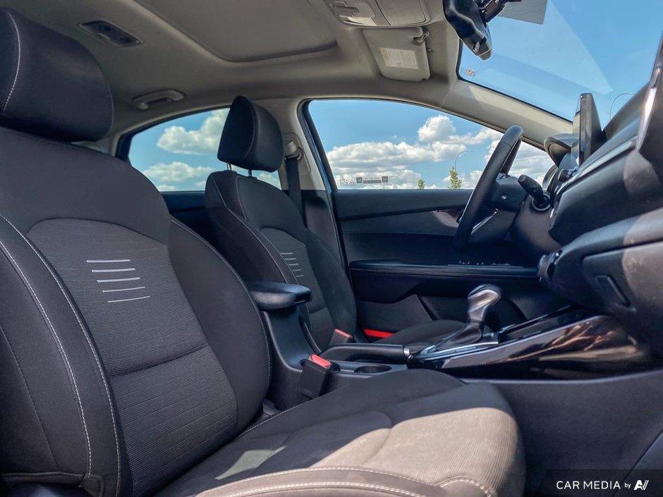 2021 Kia Forte EX Premium-23