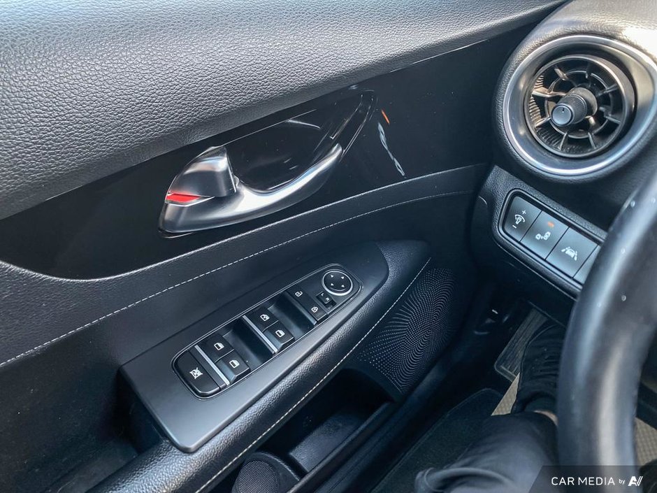 2021 Kia Forte EX Premium-12