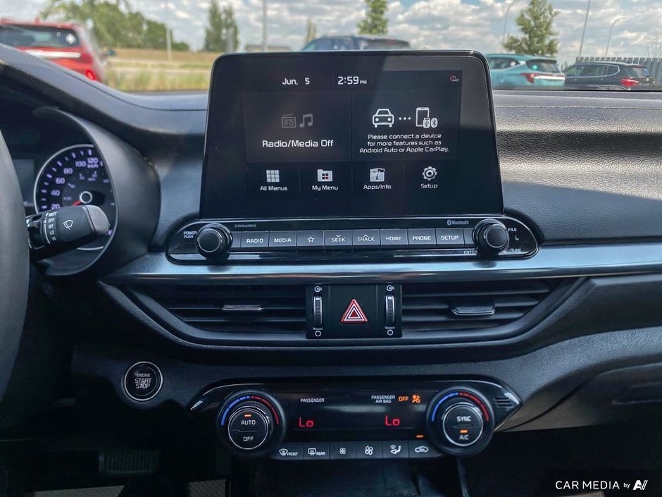 2021 Kia Forte EX Premium-17
