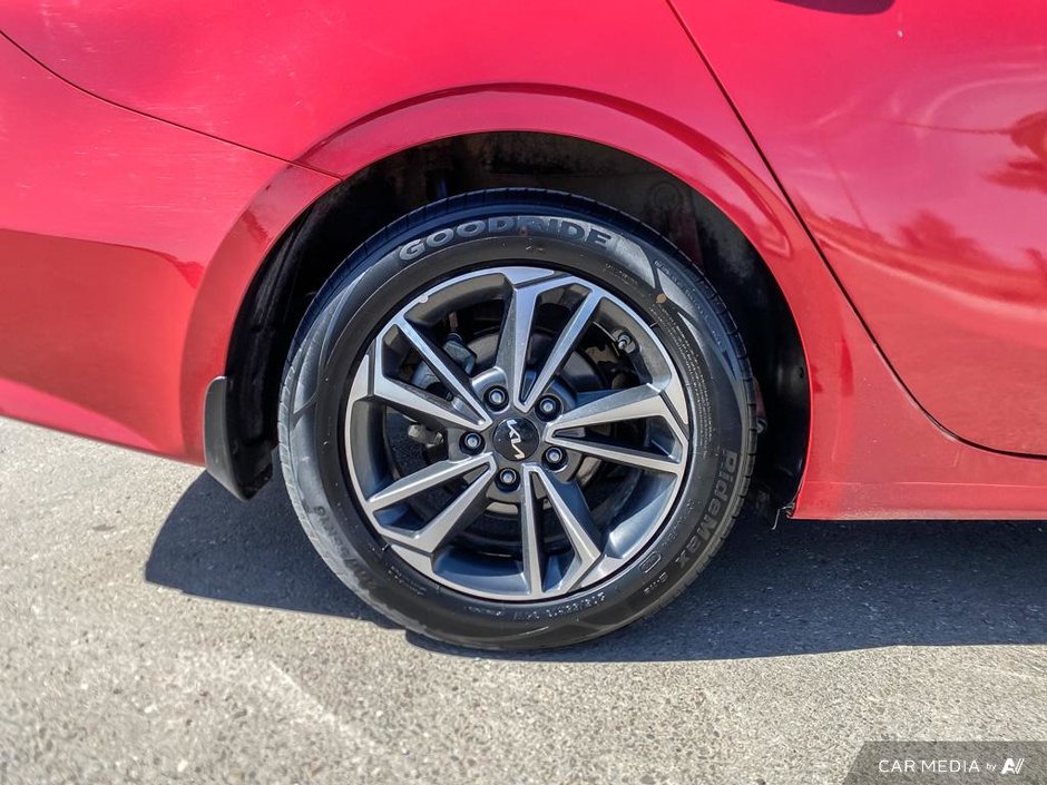 2022 Kia Forte EX-6