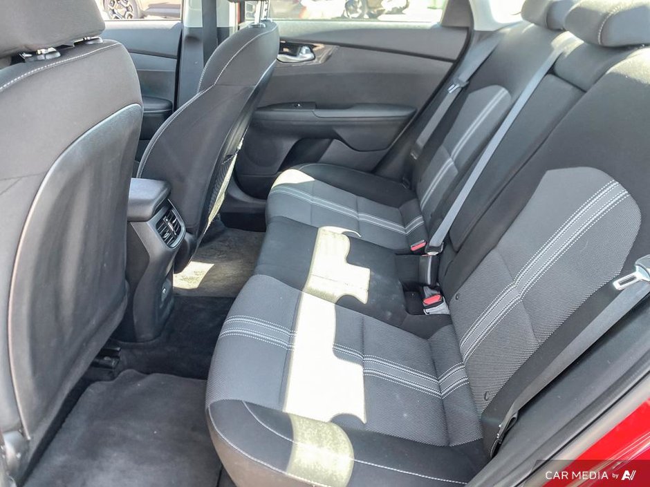 2022 Kia Forte EX-21