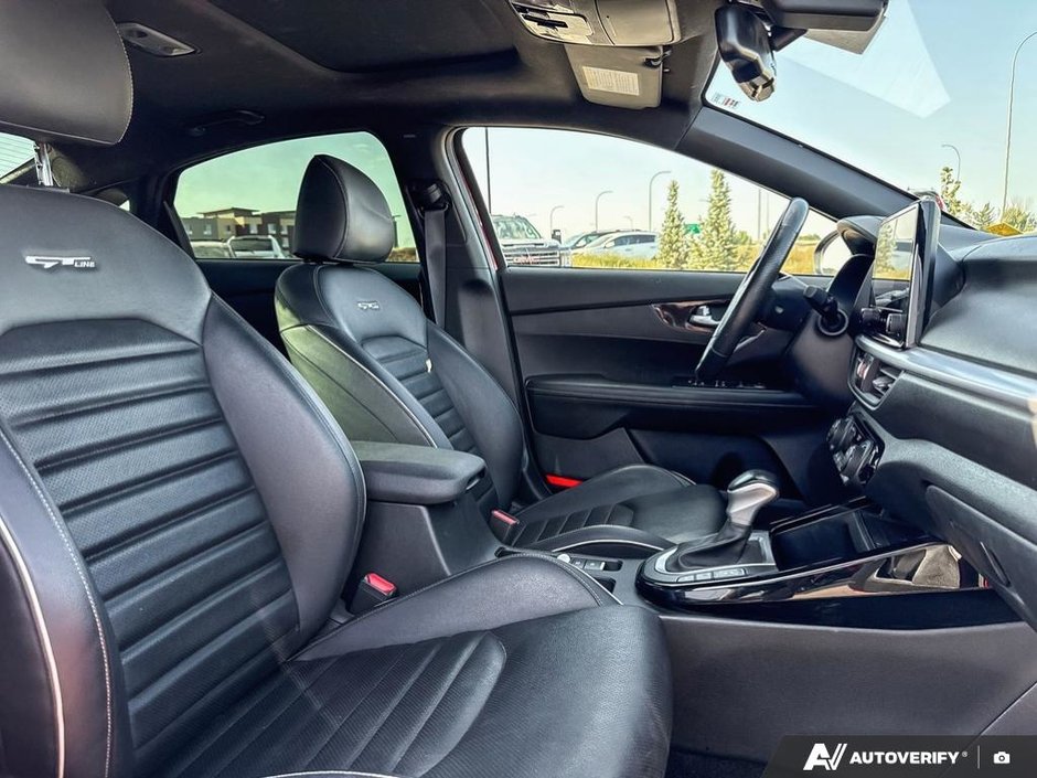 2022 Kia Forte GT-Line-23