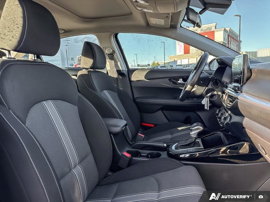 2023 Kia Forte EX+-23