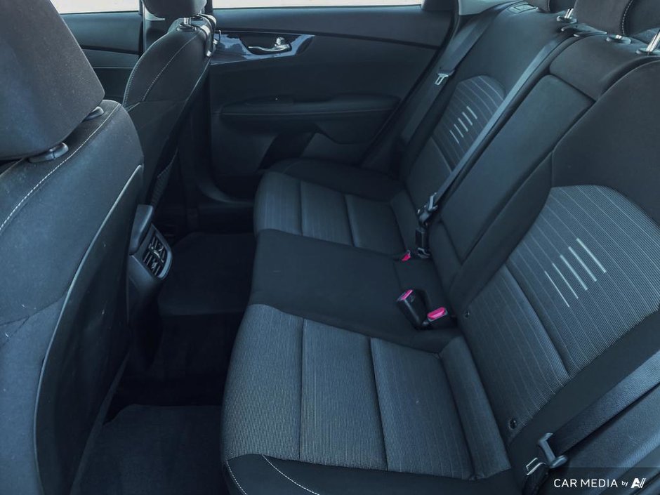 2021 Kia Forte5 EX-22
