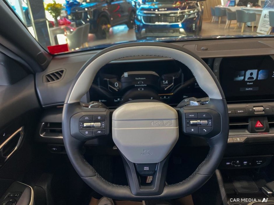 2025 Kia K4 GT-Line Turbo-11