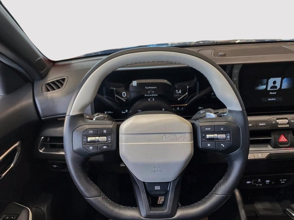 2025 Kia K4 GT-Line Turbo-10