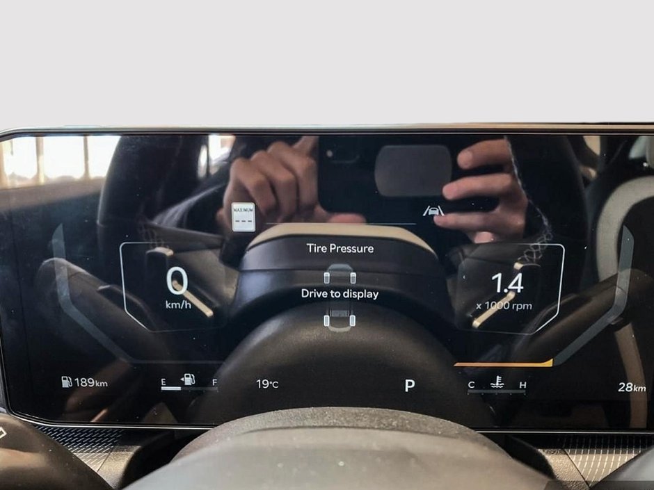 2025 Kia K4 GT-Line Turbo-11