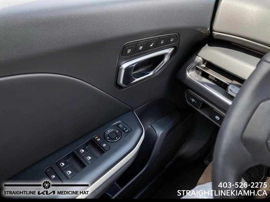 2025 Kia K4 GT-Line Turbo Limited-10