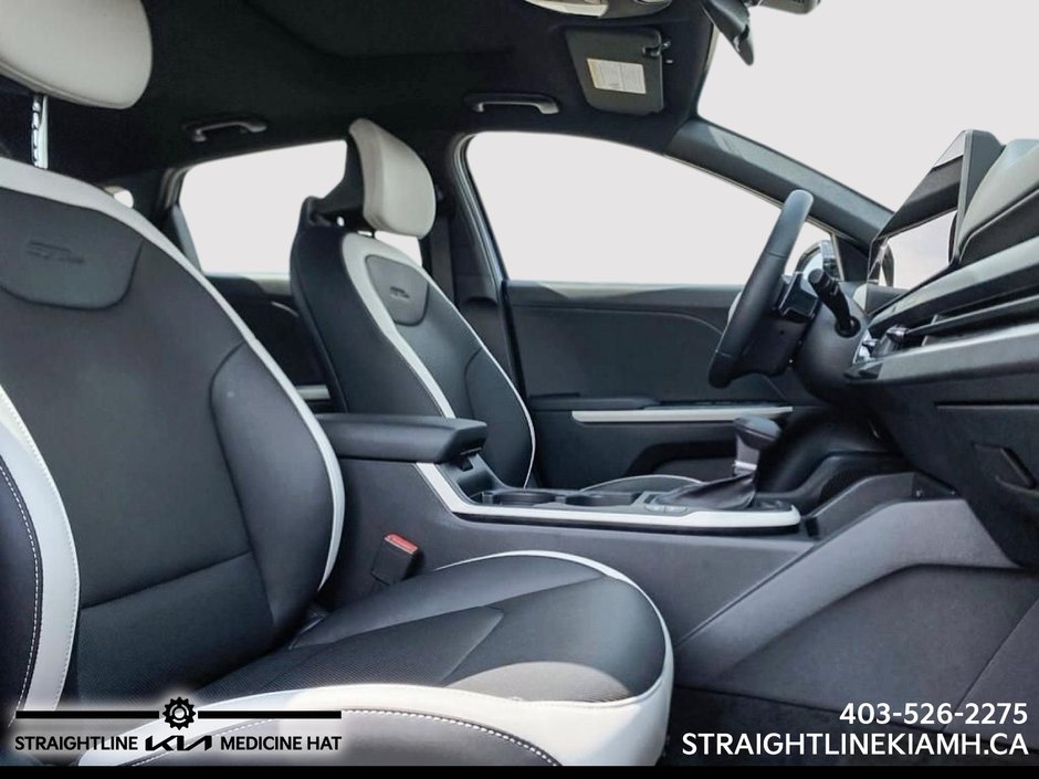 2025 Kia K4 GT-Line Turbo Limited-8