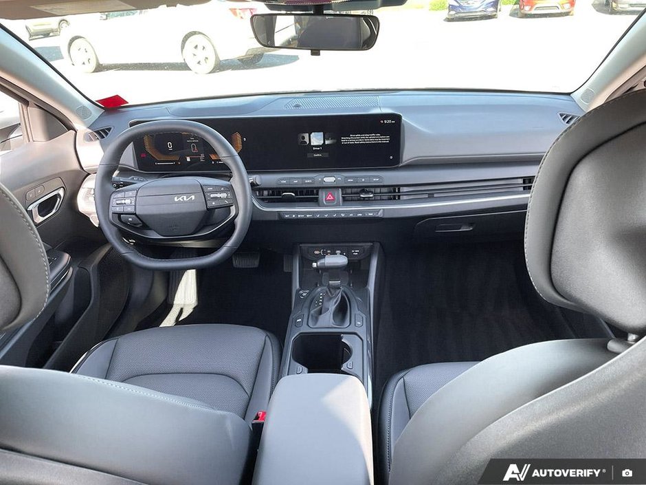 2025 Kia K4 EX Plus-24
