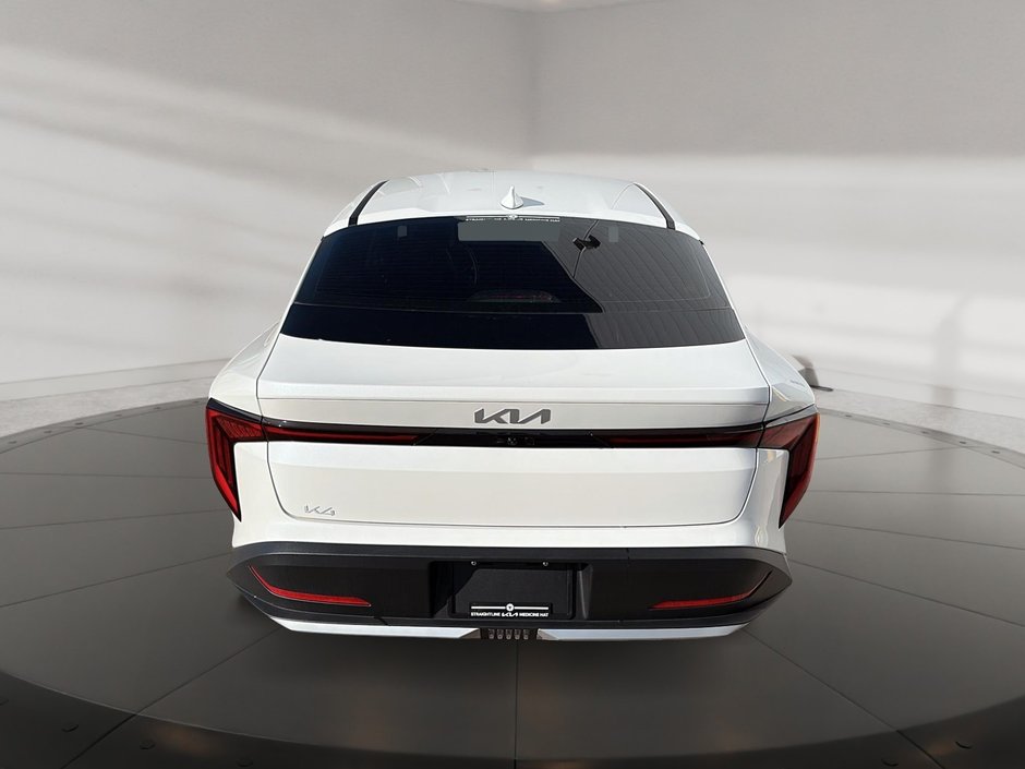 2025 Kia K4 LX-2